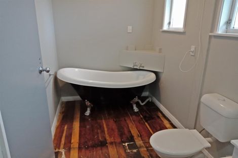 Photo of property in 2 Edinburgh Street, Patea, 4520