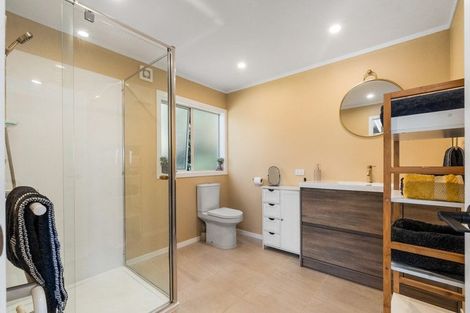Photo of property in 43 Cable Bay Block Road, Cable Bay, 0420