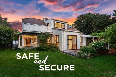 Photo of property in 4 Sutherland Avenue, Silverstream, Upper Hutt, 5019