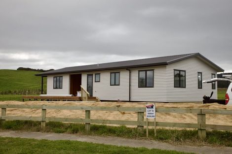 Photo of property in 20 Journeys End, Tapora, 0977