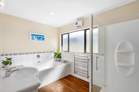 Photo of property in 132b Wharerangi Road, Greenmeadows, Napier, 4112