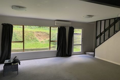 Photo of property in 95 Churton Drive, Churton Park, Wellington, 6037