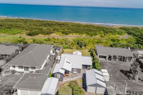 Photo of property in 119 Karaka Street, Castlecliff, Whanganui, 4501