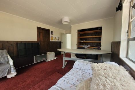 Photo of property in 6 Pioneer Grove, Silverstream, Upper Hutt, 5019