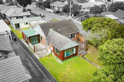 Photo of property in 2 Brook Street, Waiwhetu, Lower Hutt, 5010