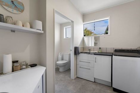 Photo of property in 15 Kurupae Road, Hilltop, Taupo, 3330