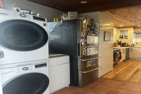 Photo of property in 802 West Coast Road, Oratia, Auckland, 0604