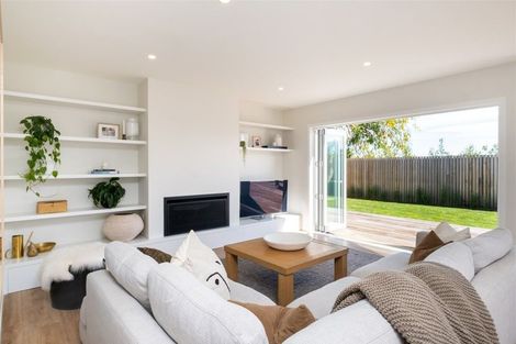 Photo of property in 49a Napier Road, Havelock North, 4130