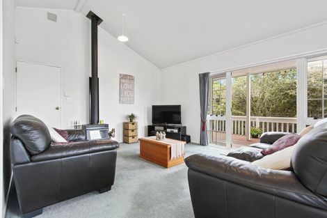 Photo of property in 29 Shetland Street, Glen Eden, Auckland, 0602