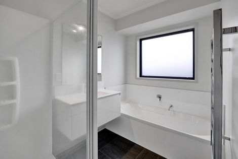 Photo of property in 57 Seyton Street, Stratford, 4332