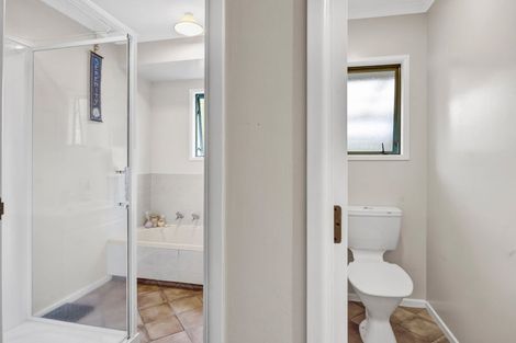 Photo of property in 116 Clifford Road, Eltham, 4322