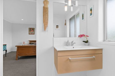 Photo of property in 22 Seascape Crescent, Waipu, 0582