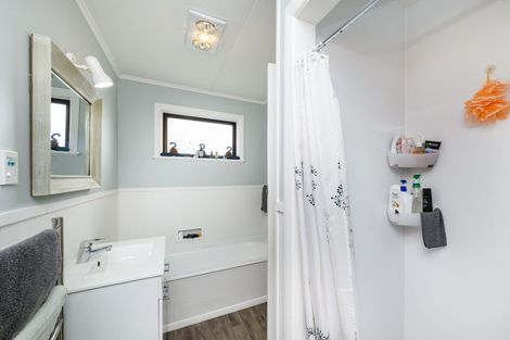 Photo of property in 107 College Street, Awapuni, Palmerston North, 4412