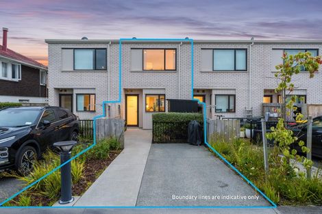 Photo of property in 32c Titoki Street, Te Atatu Peninsula, Auckland, 0610