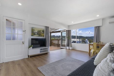 Photo of property in 2/1 Kahika Road, Birkdale, Auckland, 0626