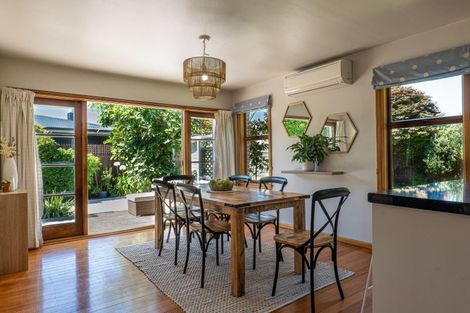 Photo of property in 44 Sevenoaks Drive, Bryndwr, Christchurch, 8053