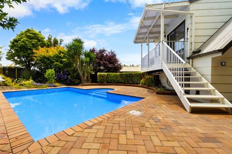 Photo of property in 16 Melva Street, Dinsdale, Hamilton, 3204