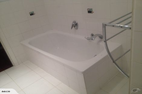 Photo of property in 10 Symonds Street, Onehunga, Auckland, 1061