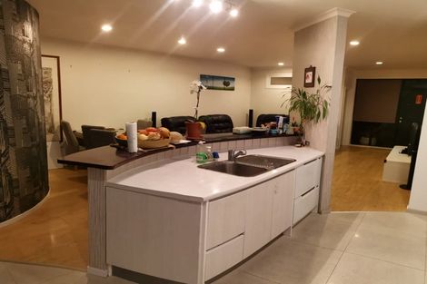 Photo of property in Tuscany Towers, 30/1 Ambrico Place, New Lynn, Auckland, 0600