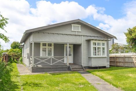 Photo of property in 47 Tuhikaramea Road, Dinsdale, Hamilton, 3204