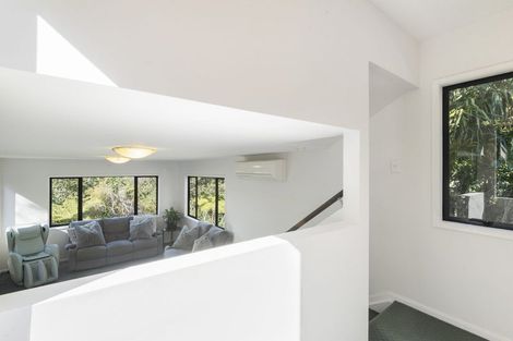 Photo of property in 2/19 Fordham Street, Beach Haven, Auckland, 0626