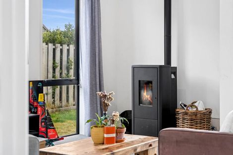 Photo of property in 42 Obelisk Street, Wanaka, 9305