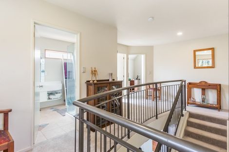 Photo of property in 1 Hurdlow Place, Manly, Whangaparaoa, 0930