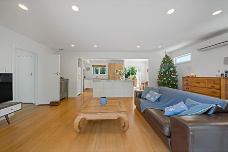 Photo of property in 2 Aragon Avenue, Glendowie, Auckland, 1071