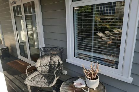 Photo of property in 30 Rock Isle Road, Torbay, Auckland, 0630