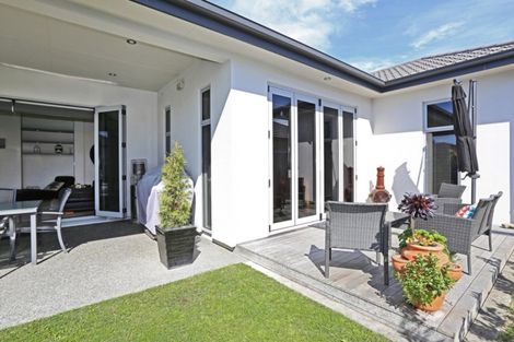 Photo of property in 14 Orotu Drive, Poraiti, Napier, 4112