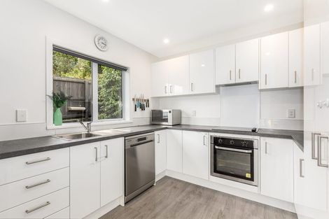 Photo of property in 59b Larsen Crescent, Tawa, Wellington, 5028