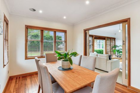 Photo of property in 53 Braid Road, St Andrews, Hamilton, 3200