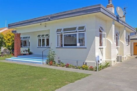 Photo of property in 810 Saint Aubyn Street West, Saint Leonards, Hastings, 4120