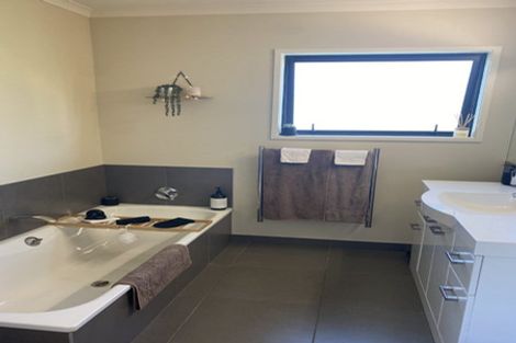 Photo of property in 241 Mangaroa Road, Bridge Pa, Hastings, 4174