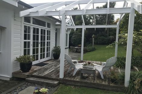 Photo of property in 25 Cameron Road, Bluff Hill, Napier, 4110