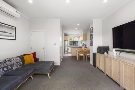 Photo of property in 7/89 Hobsonville Point Road, Hobsonville, Auckland, 0616