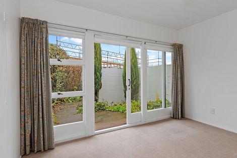 Photo of property in 2/55 Garreg Road, Bryndwr, Christchurch, 8052