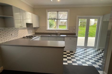 Photo of property in 21 Burrows Avenue, Karori, Wellington, 6012