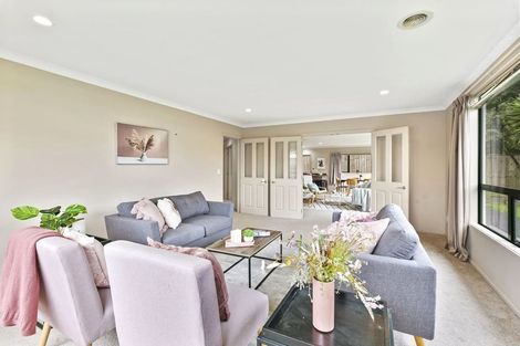 Photo of property in 9 Aspiring Terrace, Aotea, Porirua, 5024