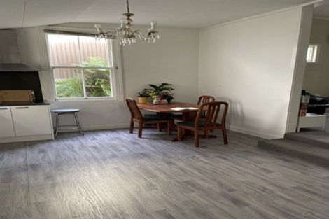 Photo of property in 121-123 Shakespeare Road, Bluff Hill, Napier, 4110