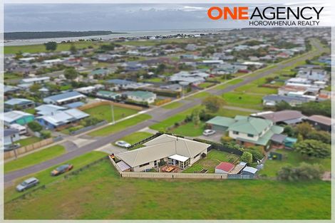 Photo of property in 1a Edinburgh Terrace, Foxton Beach, Foxton, 4815