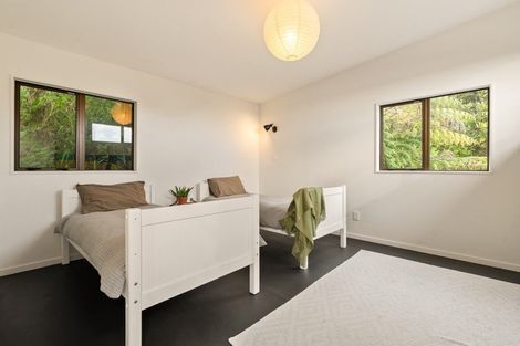 Photo of property in 19 Kaitawa Road, York Bay, Lower Hutt, 5013