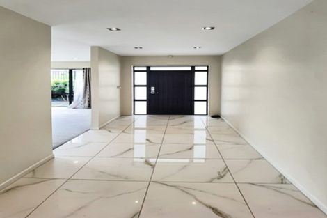 Photo of property in 19 Wye Oak Drive, Schnapper Rock, Auckland, 0632