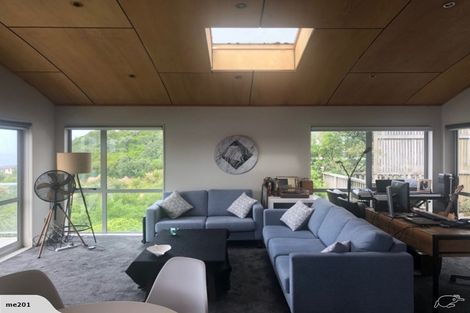 Photo of property in 24 Signallers Grove, Strathmore Park, Wellington, 6022