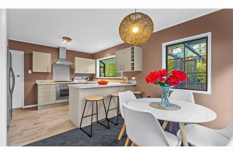 Photo of property in 61 Pemberton Avenue, Bayview, Auckland, 0629