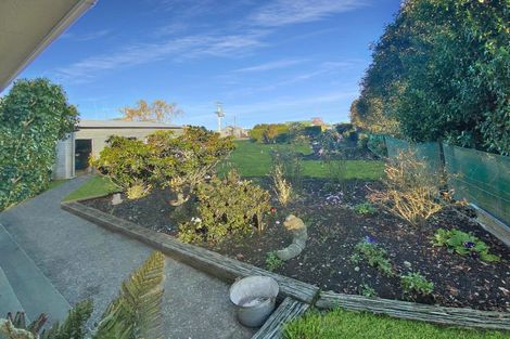 Photo of property in 18 Redcliff Road, Glenavy, Waimate, 7980