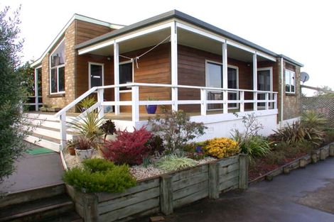 Photo of property in 2/15 Ayr Road, Pakuranga, Auckland, 2010