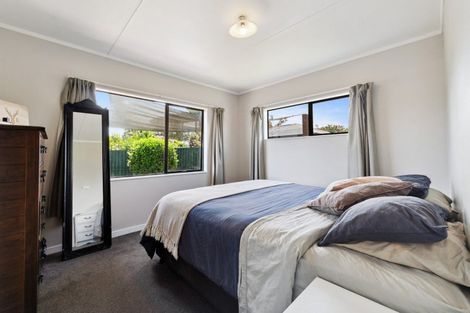 Photo of property in 20a Tahurangi Place, Spotswood, New Plymouth, 4310