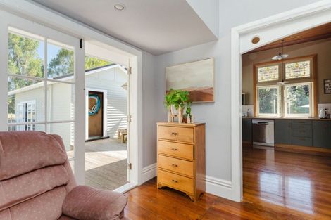 Photo of property in 2 Aerodrome Road, Dannevirke, 4972