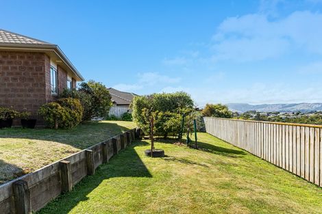 Photo of property in 25 Kahurangi Heights, Aotea, Porirua, 5024